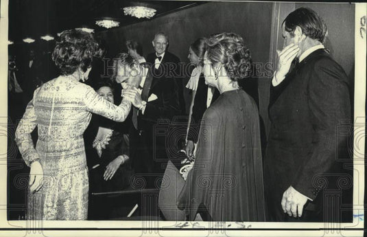 1971 Press Photo Leonard Bernstein kisses hand of Mrs.Joseph Kennedy