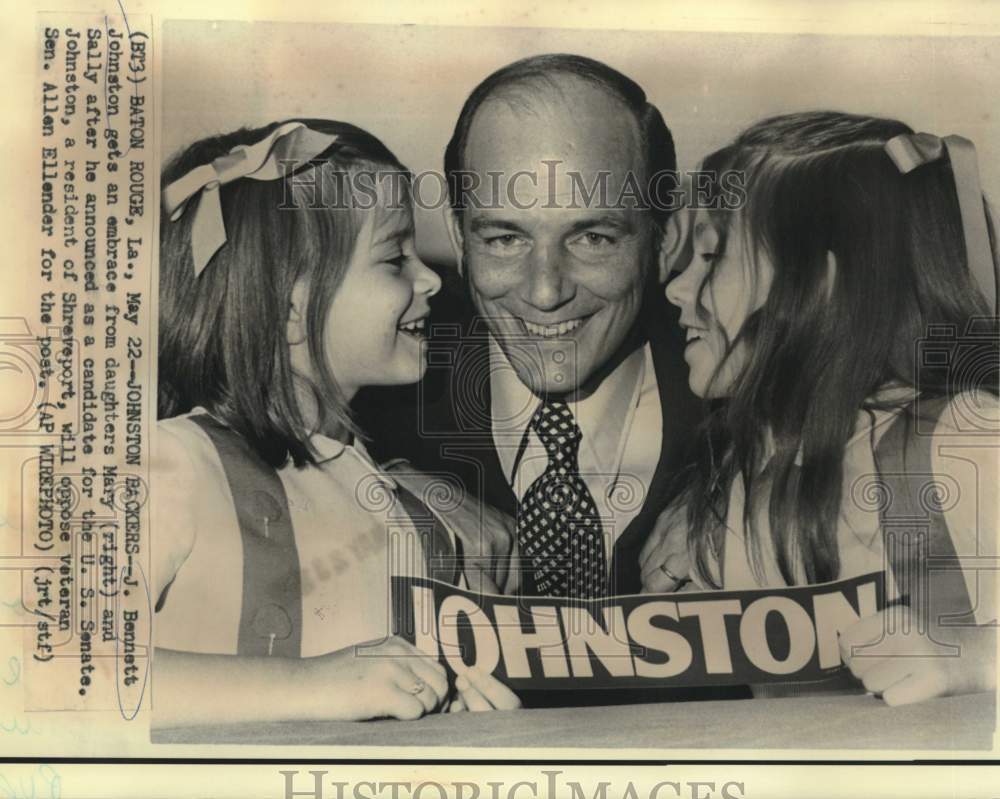 1972 Press Photo Bennett Johnston, US Senate candidate, gets hugs from daughters