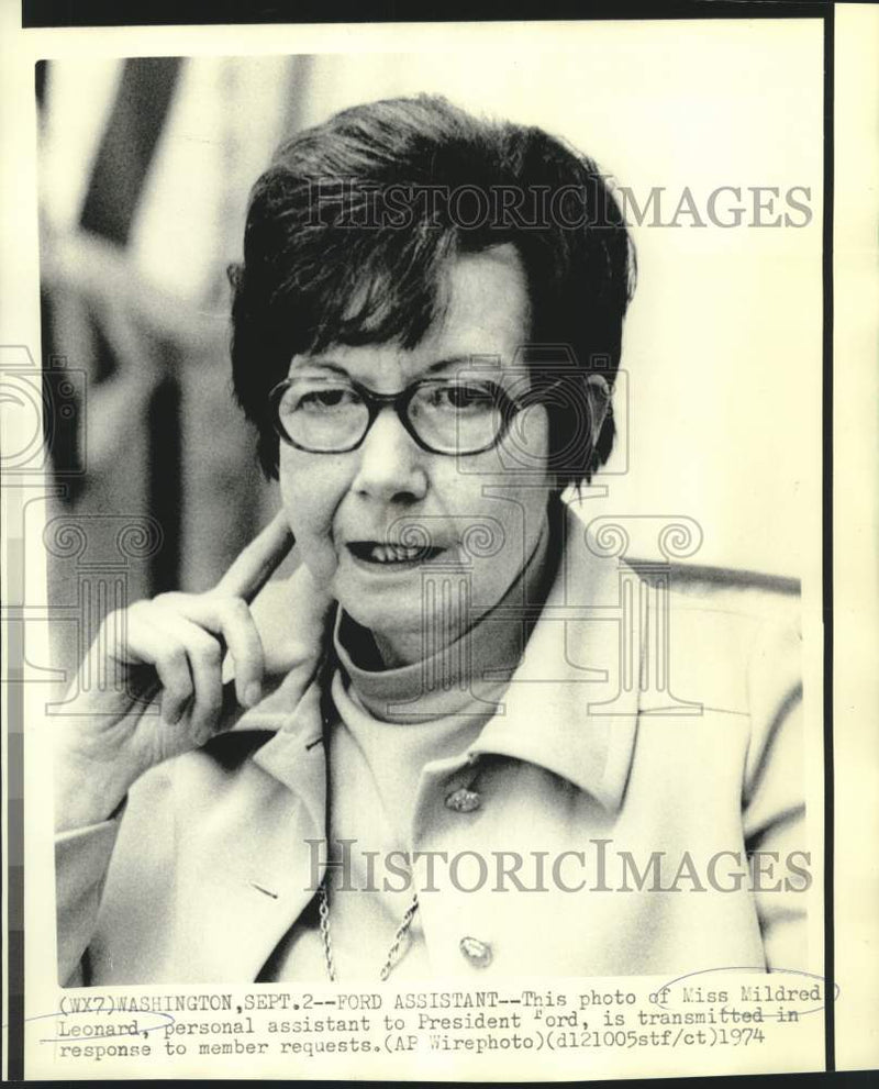 Load image into Gallery viewer, 1974 Press Photo President Ford's personal assistant Mildred Leonard - now16052
