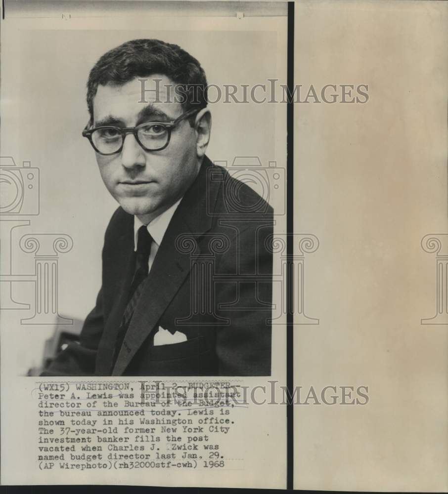 1968 Press Photo Budget Bureau assistant director Peter Lewis in Washington