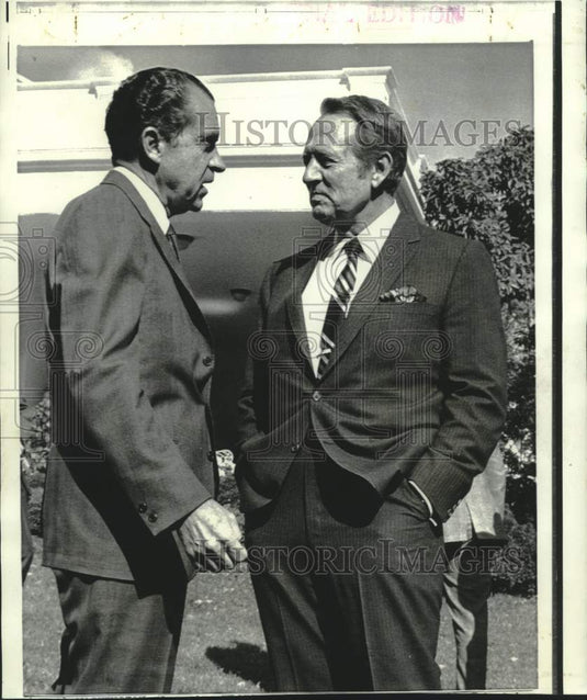1969 Press Photo Art Linkletter meets with President Nixon at White House.