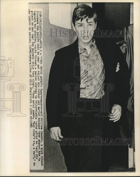 1962 Press Photo William Jeanni walks through police station in Philadelphia