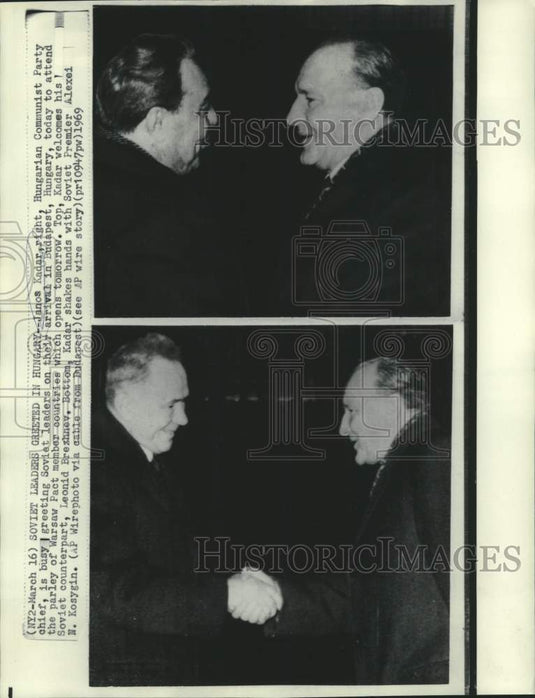 1969 Press Photo Janoa Kadar and Alexei Kosygin greeted in Hungary. - now16293