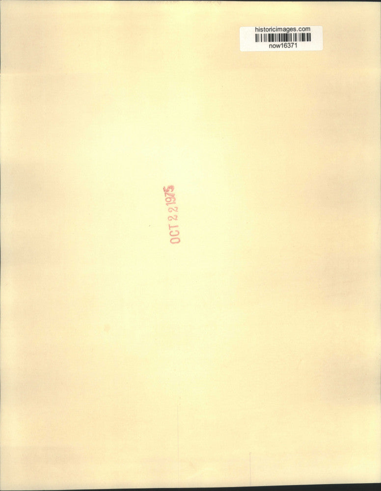 1975 Press Photo Morocco's Ahmed Laraki confer with delegation at United Nations