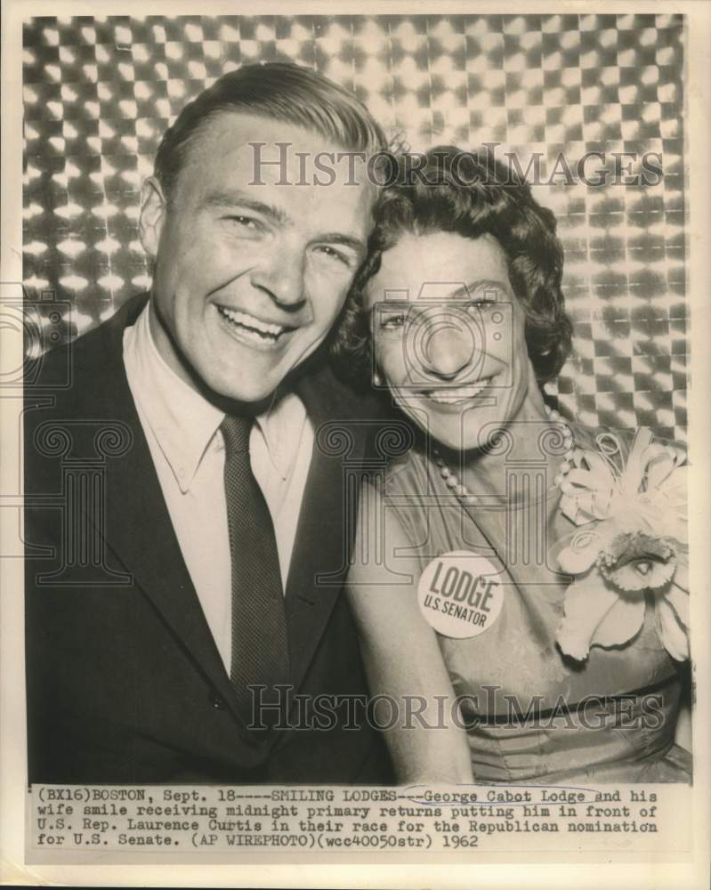 Load image into Gallery viewer, 1962 Press Photo Mr. and Mrs. George Cabot Lodge receive primary election return
