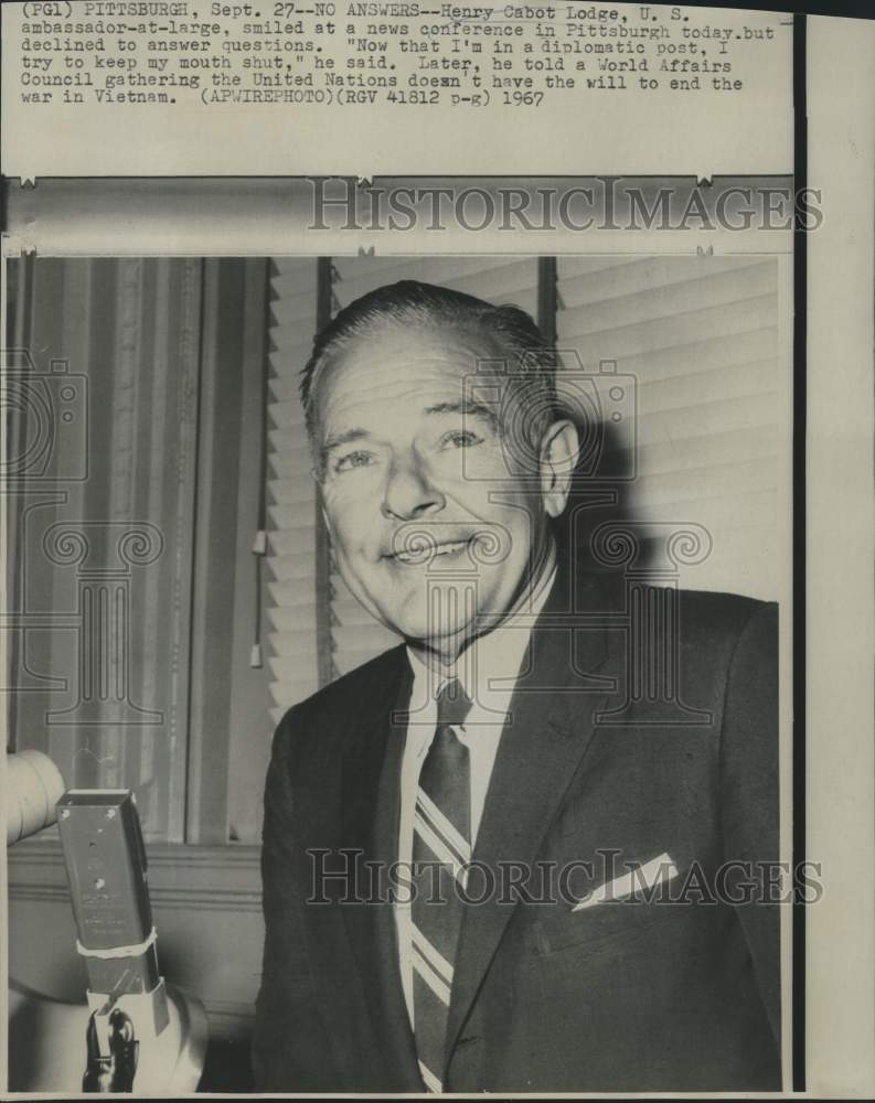 Load image into Gallery viewer, 1967 Press Photo Ambassador-at-Large Henry Cabot Lodge at news conference
