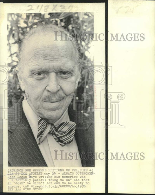 1976 Press Photo Josh Logan writes his memories in book "Josh." - now16471