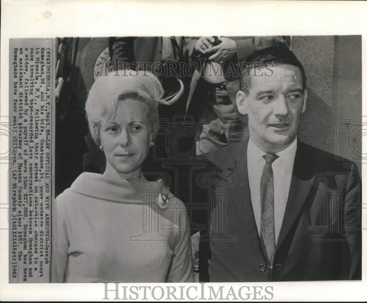 1963 Press Photo Law official Joseph Heneghan and wife outside New York court