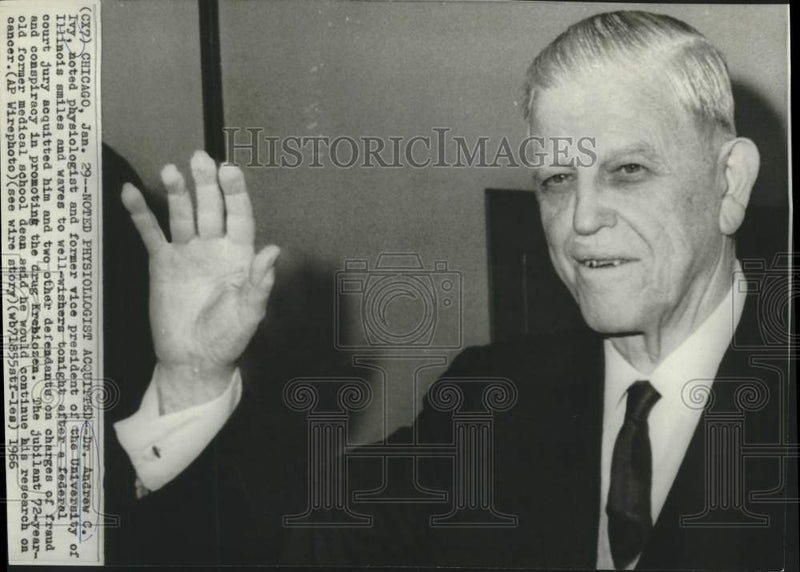 Load image into Gallery viewer, 1966 Press Photo Dr. Andrew Ivy waves to well-wishers after Krebiozen acquittal
