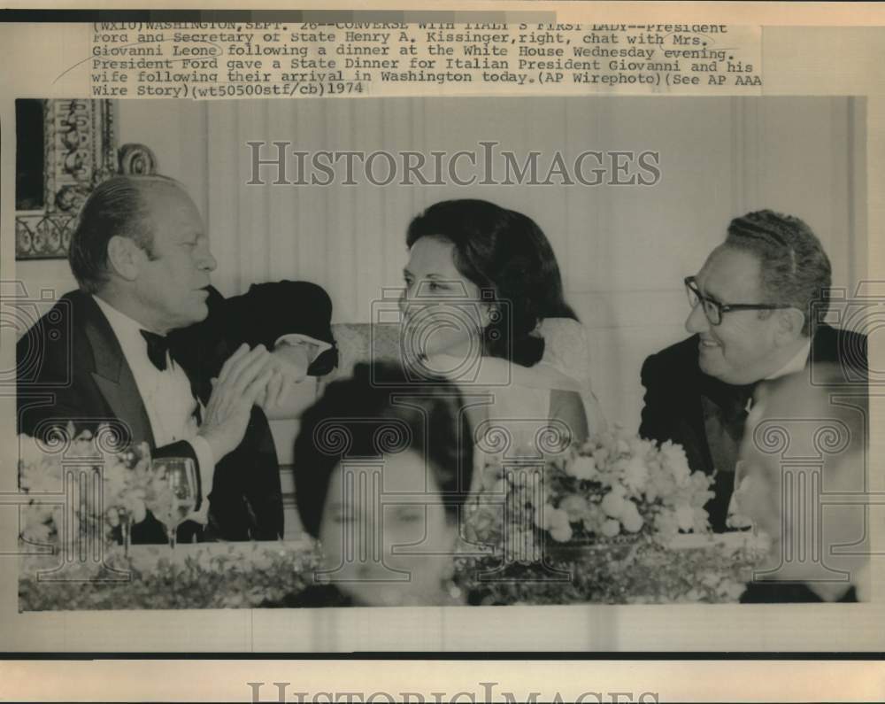 1974 Press Photo President Ford and Kissinger converse with Mrs. Leone of Italy