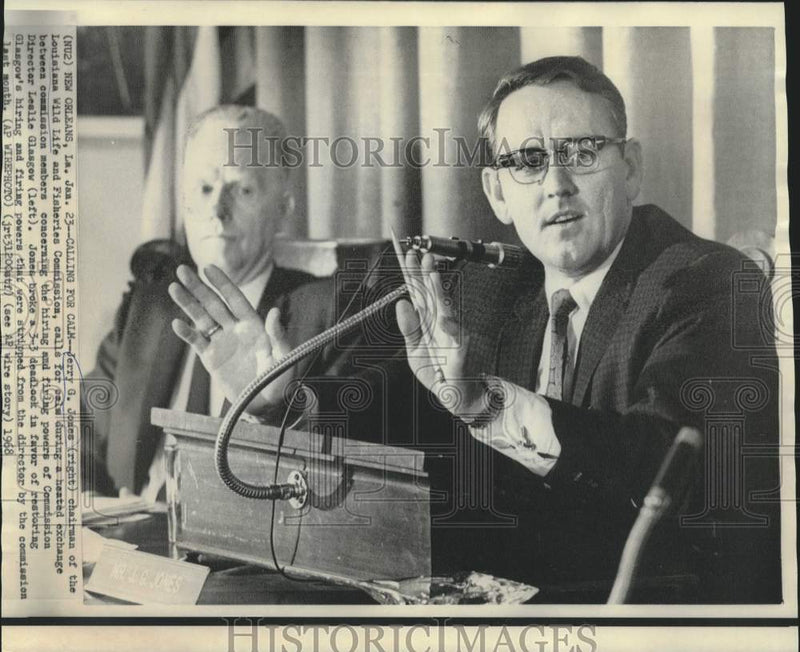 Load image into Gallery viewer, 1968 Press Photo Louisiana Wild Life and Fisheries Chairman Jones calls for calm
