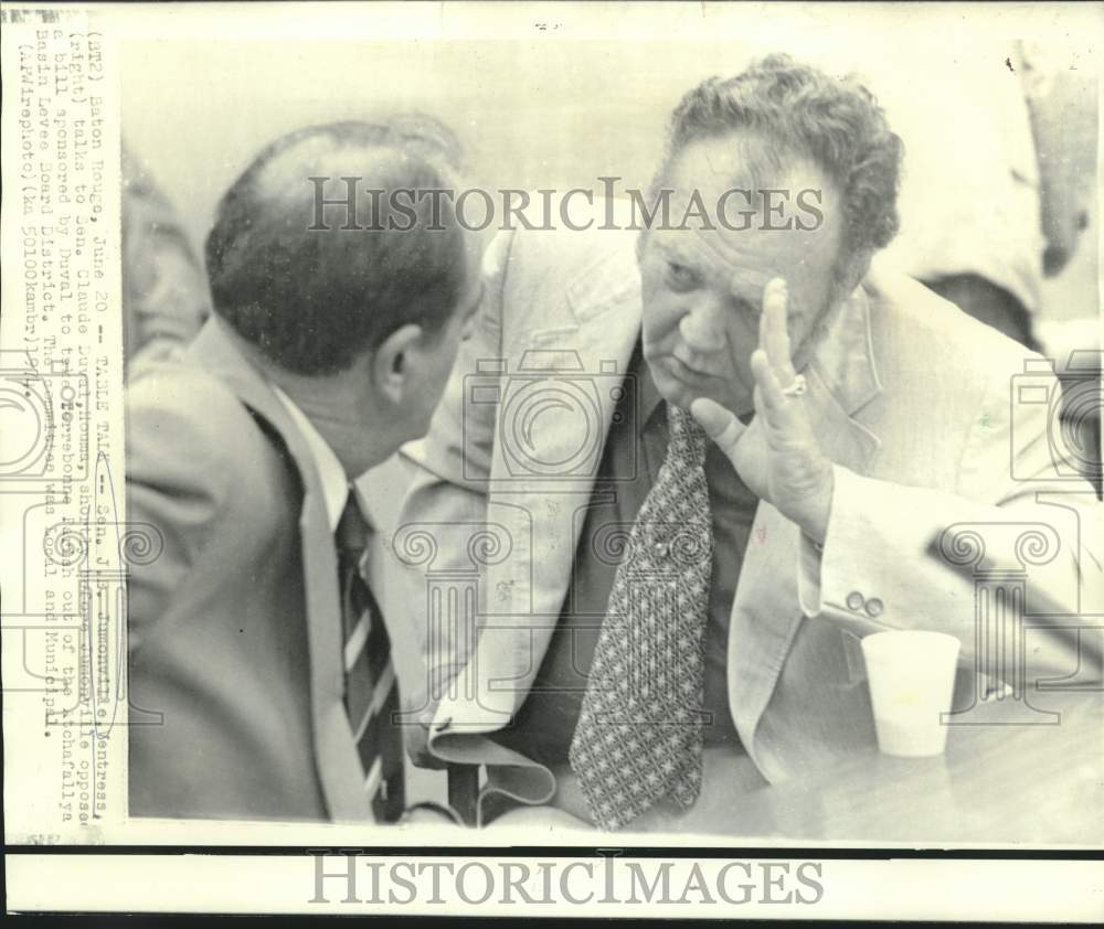 1974 Press Photo Senators J.B. Jumonville, Claude Duval chat in Baton Rouge, LA
