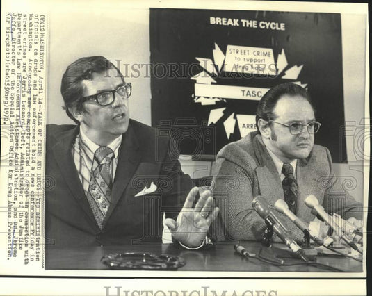 1972 Press Photo Top drug officials Jerris Leonard and Jaffe at news conference