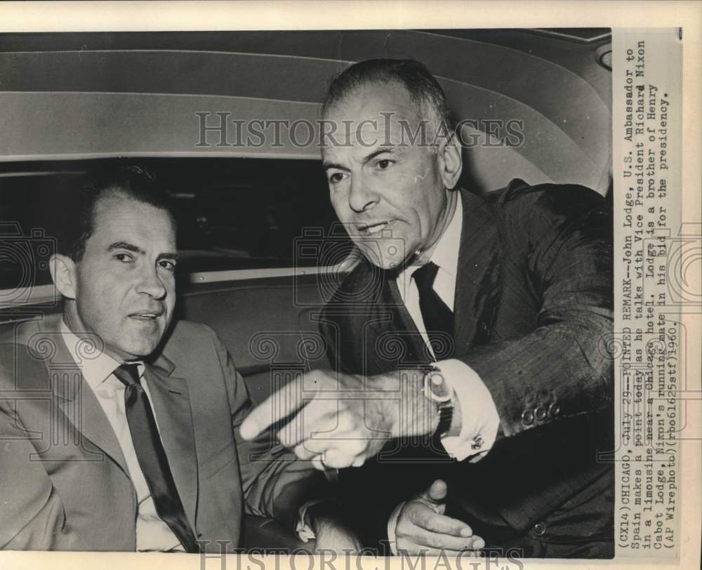 1960 Press Photo Vice President Nixon and John Hodge confer in Chicago