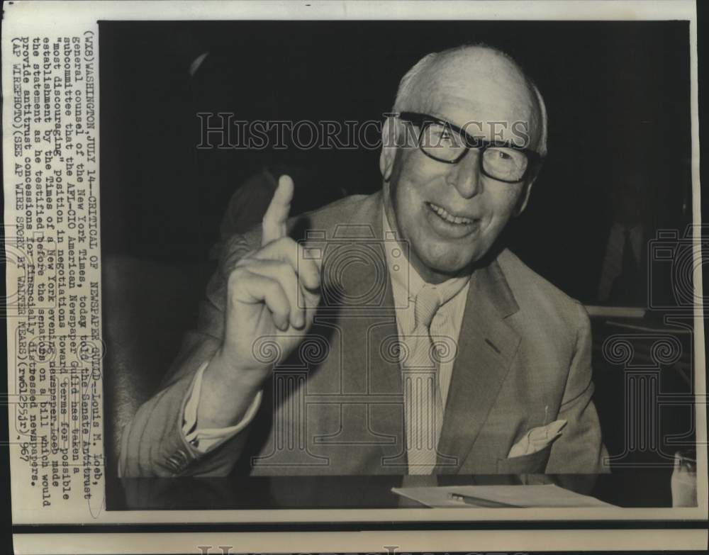 1967 Press Photo New York Times Louis Loeb at Senate Antitrust subcommittee