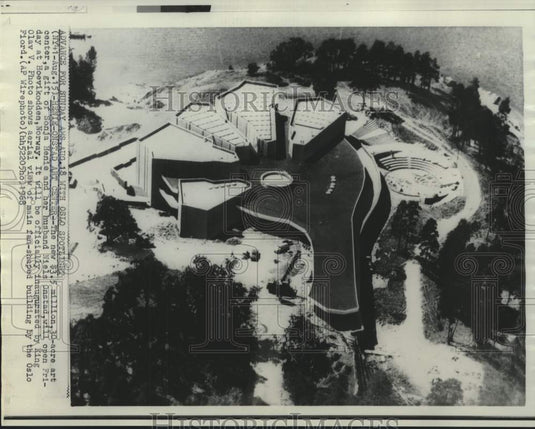 1968 Press Photo Aerial view of Heni-Onstad Art Center in Hoevikodden, Norway