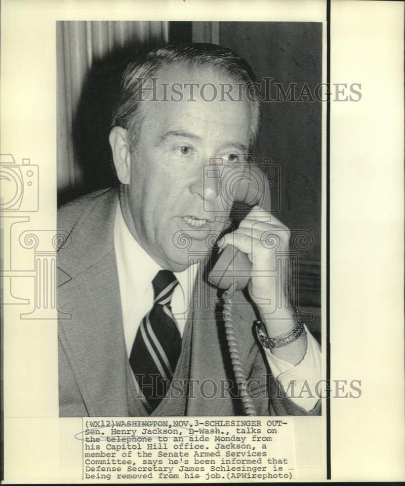 Load image into Gallery viewer, 1975 Press Photo Senator Henry Jackson talks on telephone to aide. - now17440
