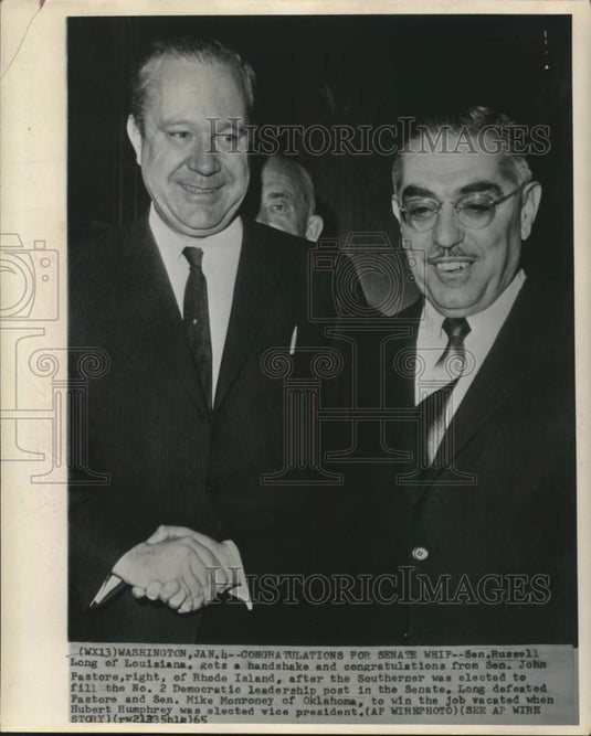 1965 Press Photo Senator Russell Long gets handshake from Senator Pastore in WA