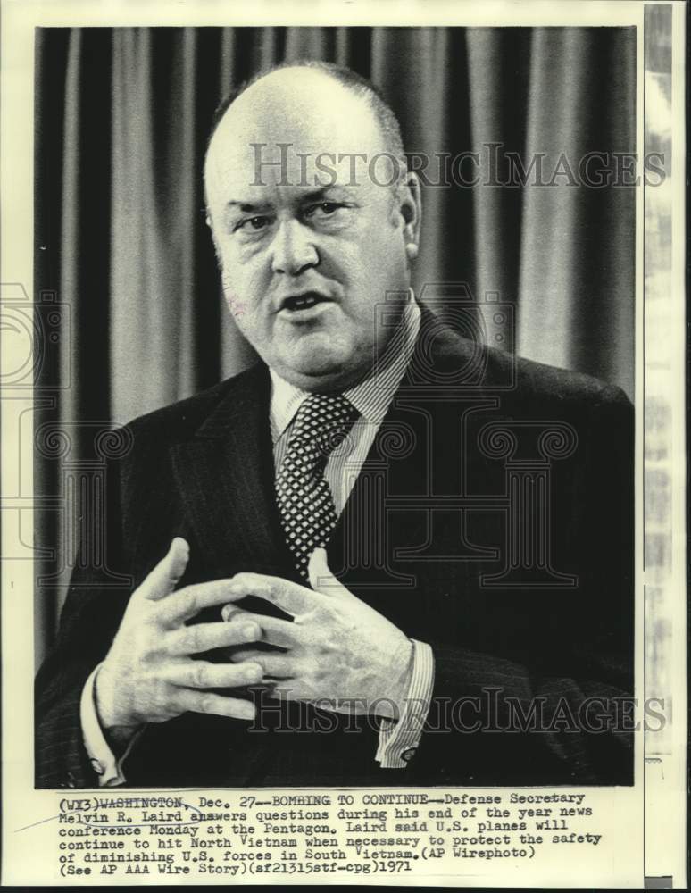 1971 Press Photo Defense Secretary Laird at end of year news conference