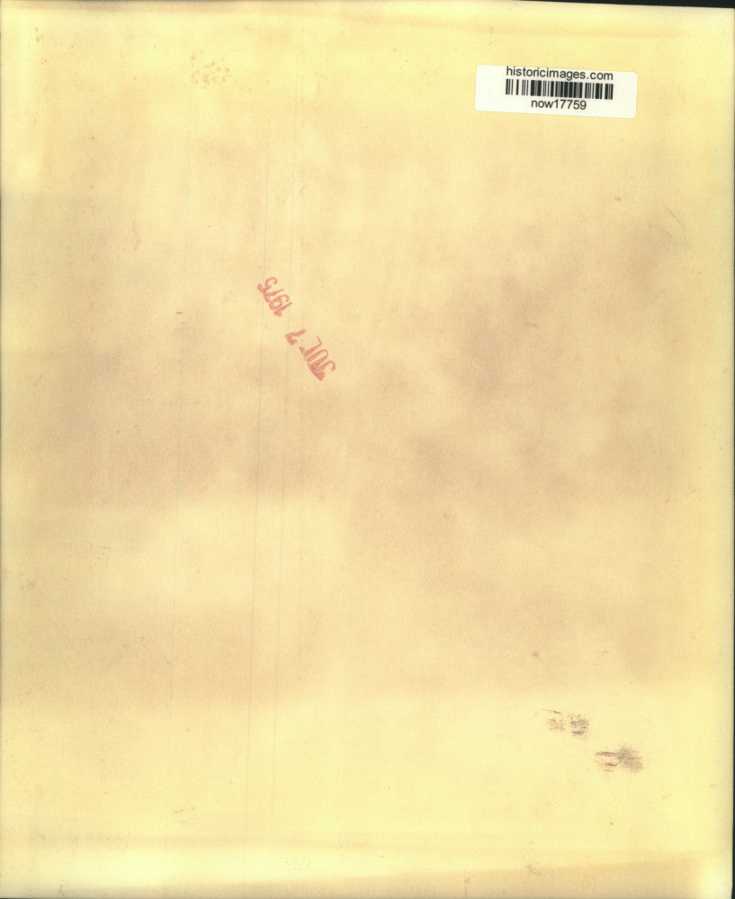 1975 Press Photo Billie Jean King lunges for ball at Wimbledon, England