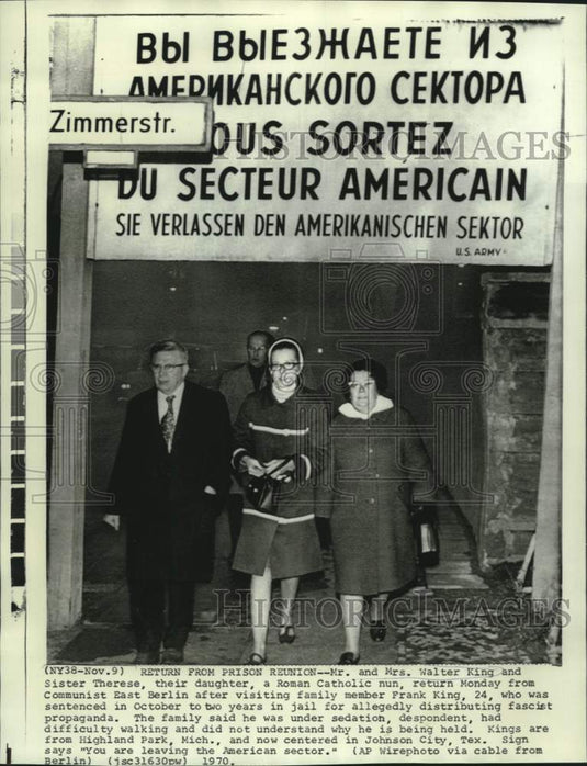 1970 Press Photo Walter King family return from East Berlin prison reunion