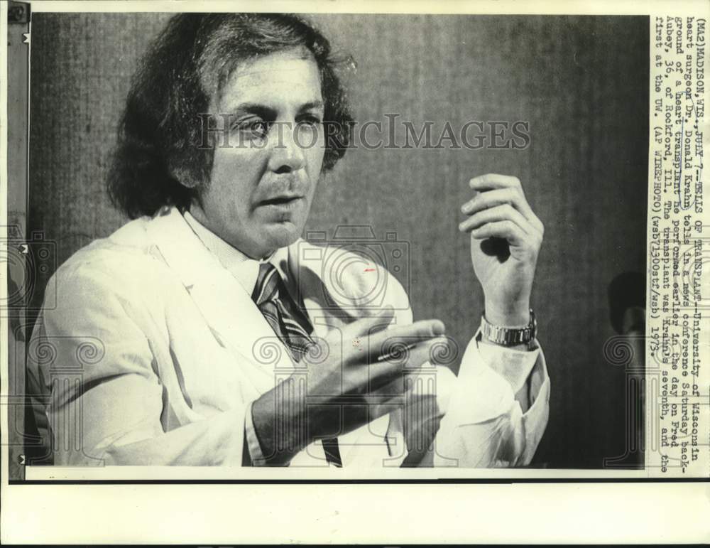 1973 Press Photo UW's heart surgeon Dr. Donald Krahn at news conference.