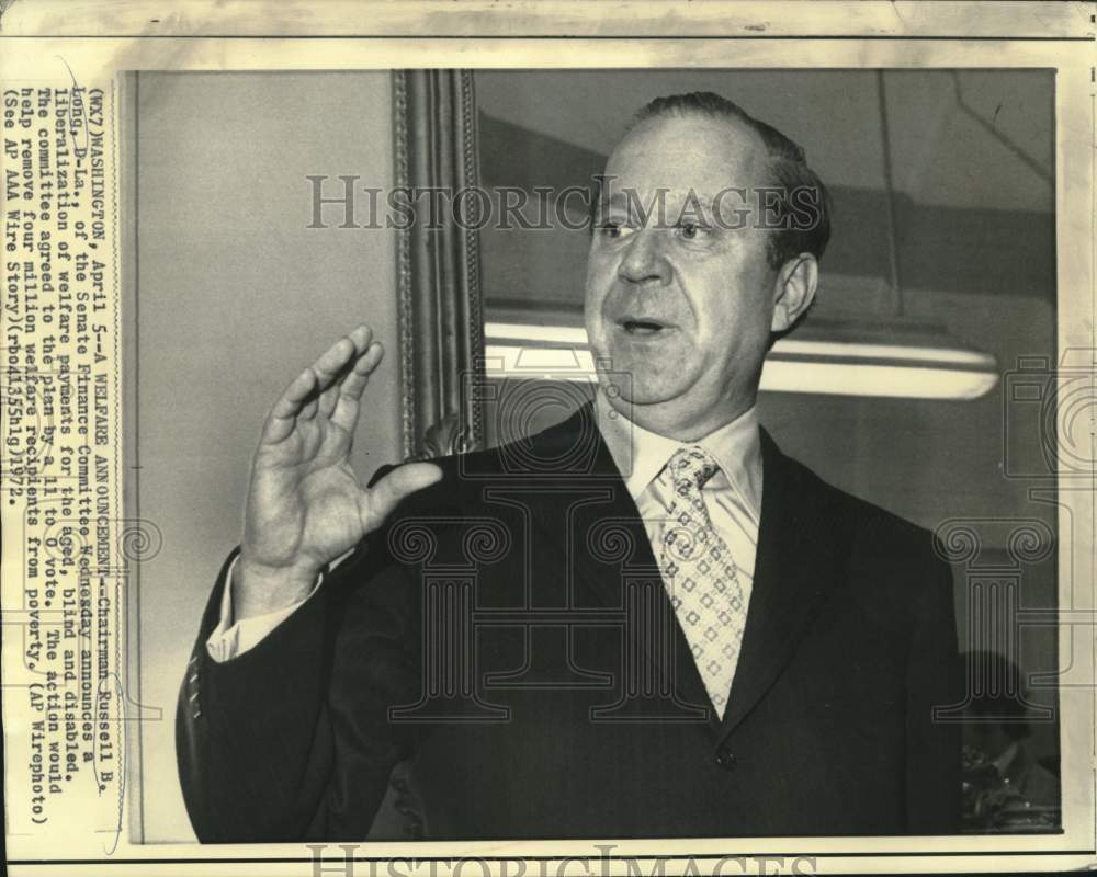 1972 Press Photo Russell Long of Louisiana announces liberalization of welfare
