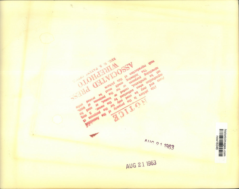 1963 Press Photo Construction workers picket No. 10 Downing Street - now18346