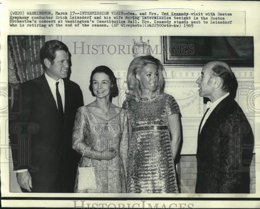 1969 Press Photo Senator and Mrs. Kennedy with conductor Leinsdorf and wife
