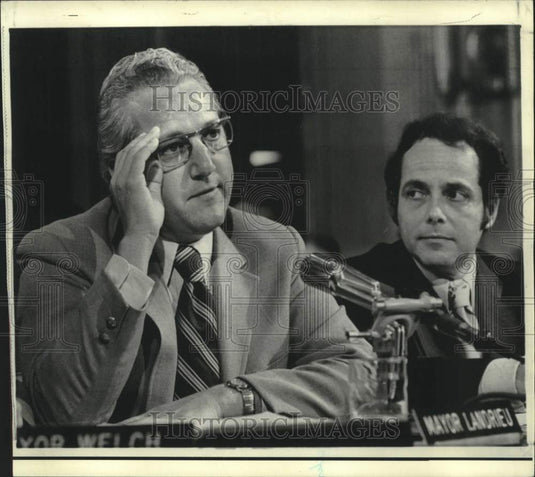 1972 Press Photo Mayor Moon Landrieu and Sam Massell at Senate Finance Committee