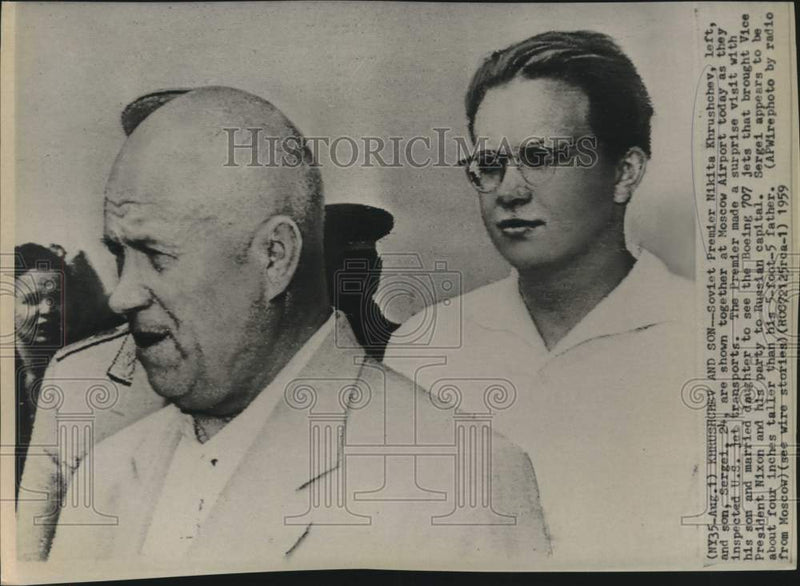 Load image into Gallery viewer, 1959 Press Photo Soviet Premier Khrushchev and son Sergei at Moscow Airport
