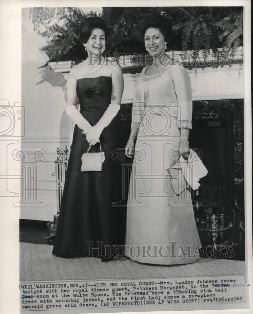 1965 Press Photo Mrs. Lyndon Johnson and Princess Margaret pose in Queen&#39;s Room
