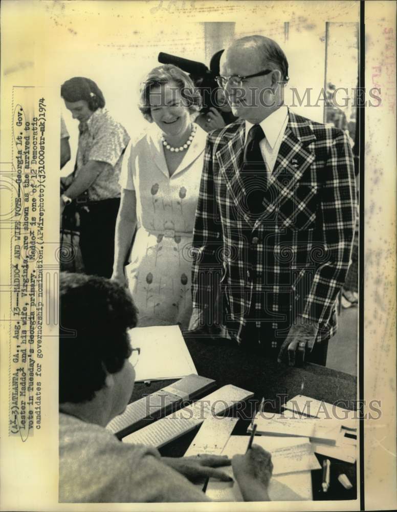 Load image into Gallery viewer, 1974 Press Photo Georgia Lt. Governor Lester Maddox and wife at voting polls
