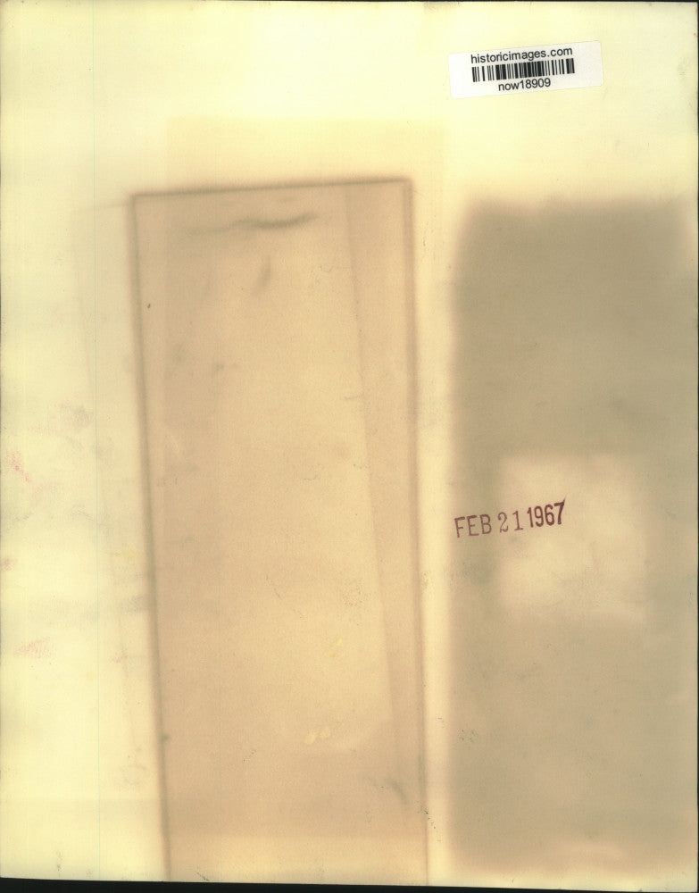 1967 Press Photo Mrs. Lester Maddox in Governor's Mansion office, paying bills.