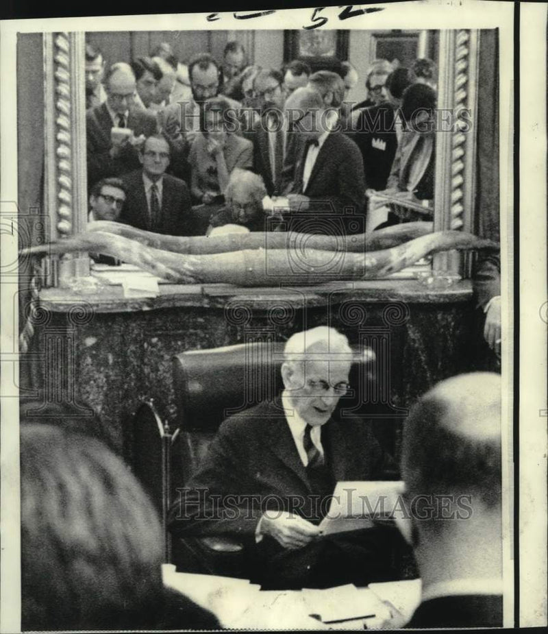 Load image into Gallery viewer, 1963 Press Photo House Speaker John W. McCormick addressing newsmen - now19083
