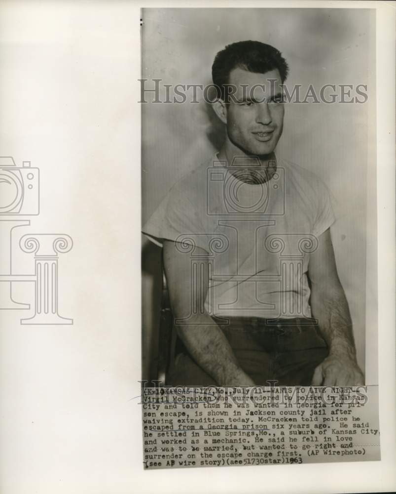 1963 Press Photo Georgia escapee Virgil McCracken surrenders to Missouri police