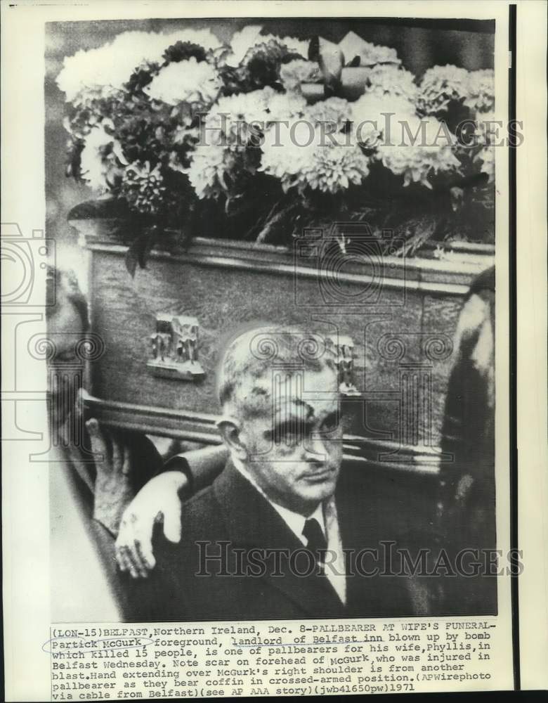 1971 Press Photo Patrick McGurk, pallbearer for wife who was killed in bombing