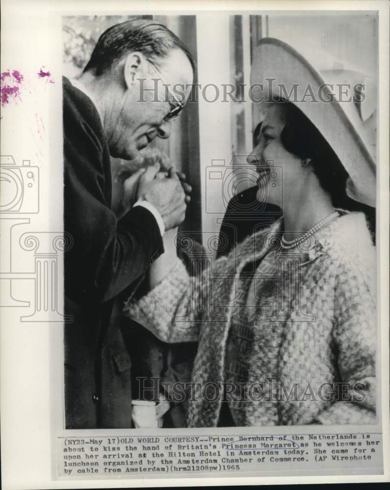 Load image into Gallery viewer, 1965 Press Photo Netherlands' Prince Bernhard welcomes Princess Margaret
