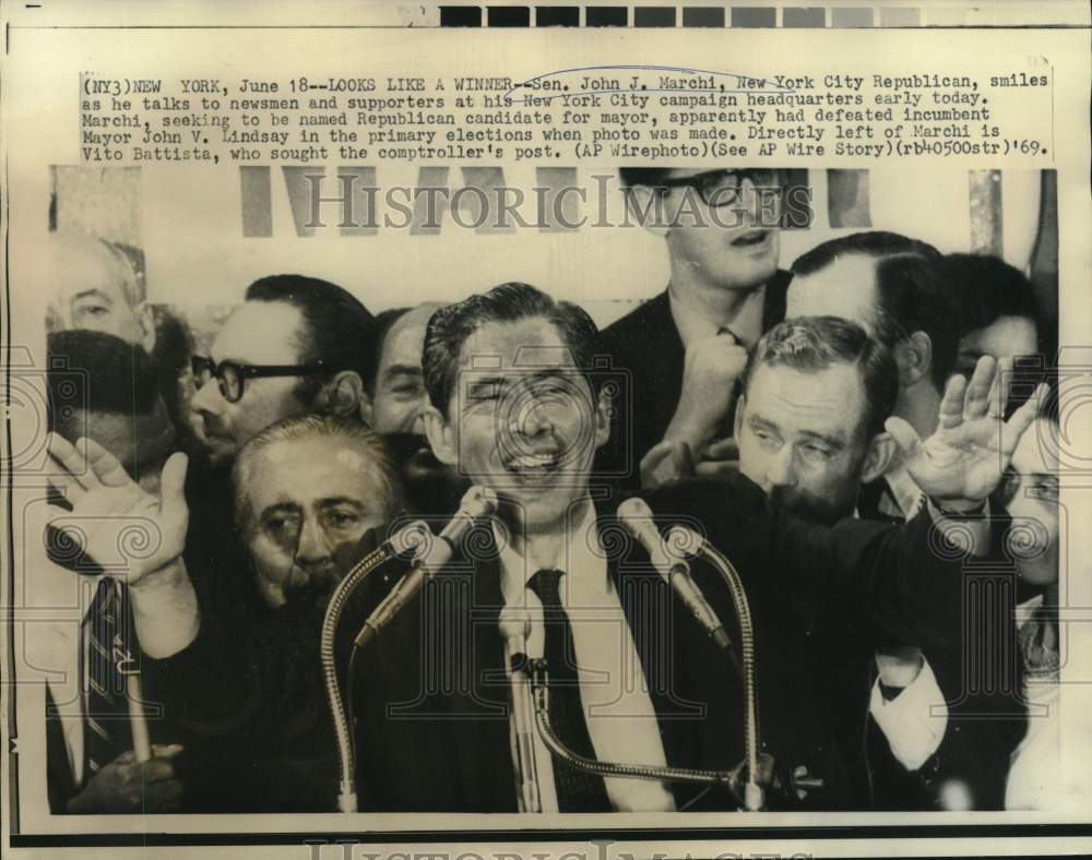 1969 Press Photo New York Republican Senator John Marchi with newsmen