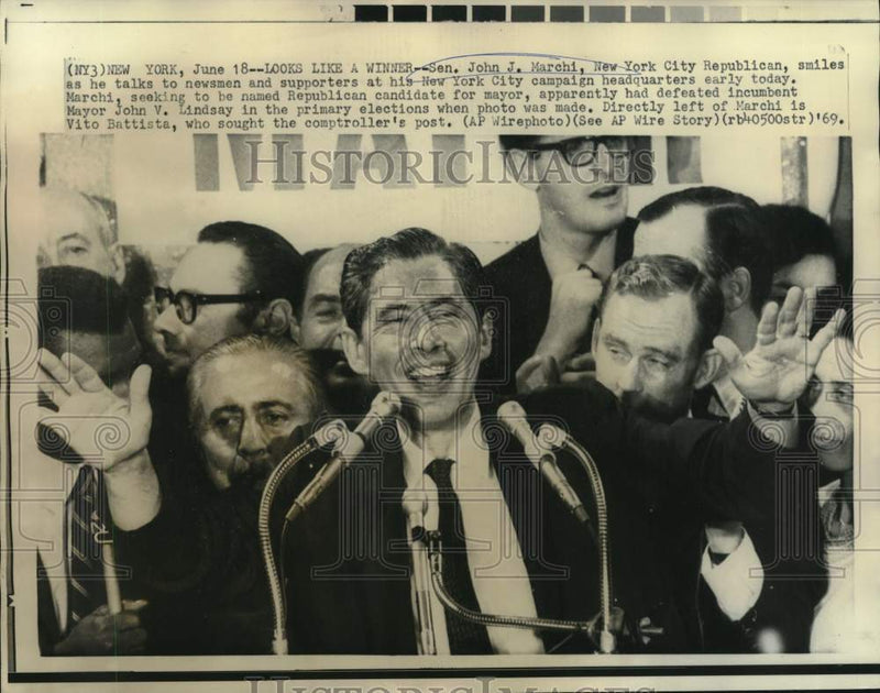 Load image into Gallery viewer, 1969 Press Photo New York Republican Senator John Marchi with newsmen
