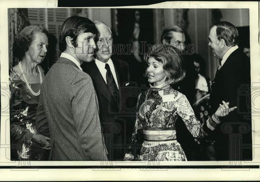 1973 Press Photo Representative and Mrs. Trent Lott with others at reception.