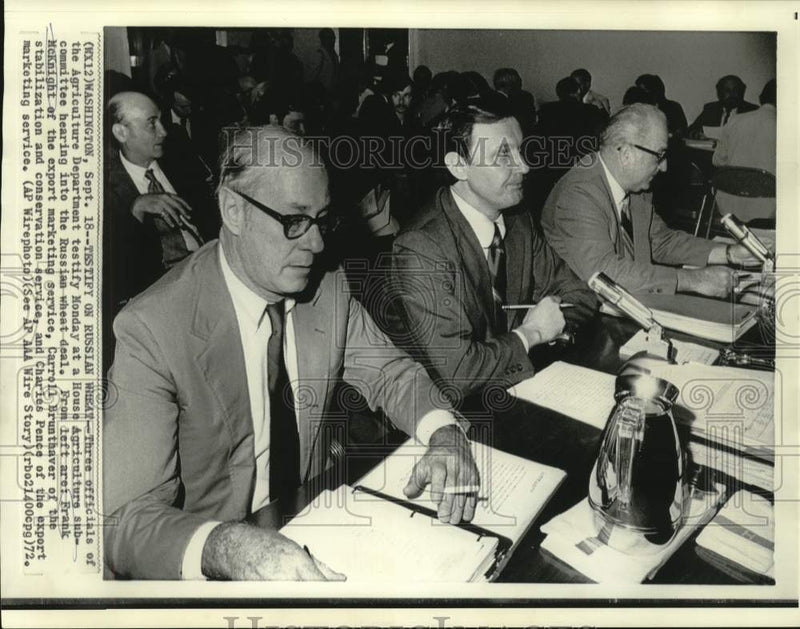 Load image into Gallery viewer, 1972 Press Photo Frank McKnight and others testify at House Agriculture hearing
