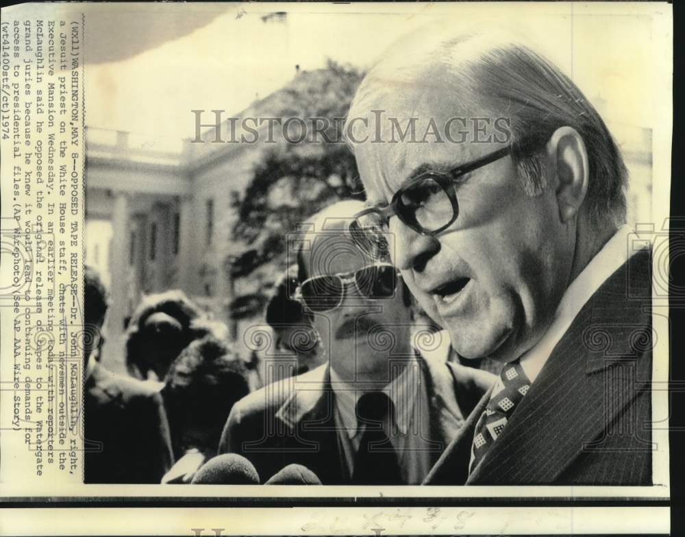 1974 Press Photo John McLaughlin at Watergate press conference, Washington DC