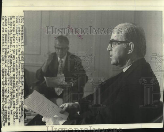 1970 Press Photo Jesuit Reverend John McLaughlin explains release of duties-RI
