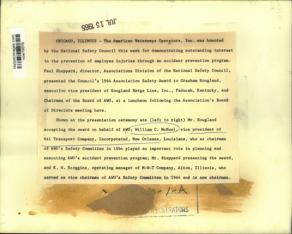 1965 Press Photo Wm. C. McNeal & others, safety award presentation, Illinois