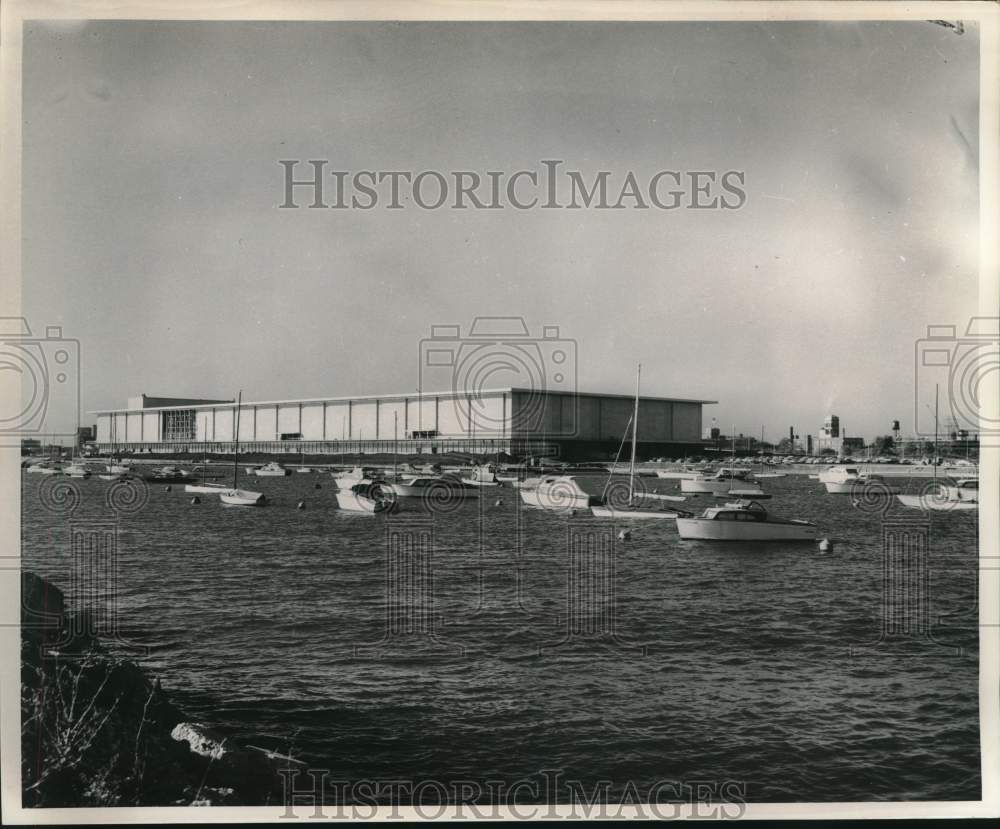 1961 Press Photo Lakefront scene of McCormick Place Exposition Center in Chicago