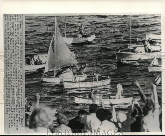 1965 Press Photo Robert Manry greeted at Falmouth, England after Atlantic voyage