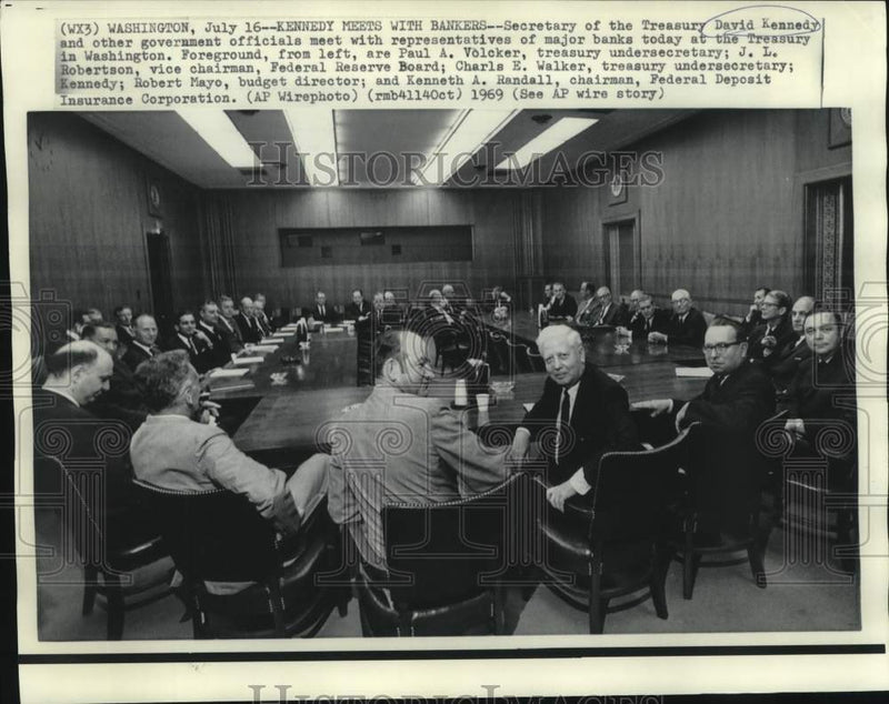 Load image into Gallery viewer, 1969 Press Photo Treasury Secretary Kennedy and others meet bank officials
