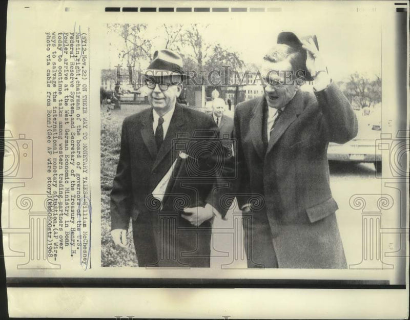 Load image into Gallery viewer, 1968 Press Photo William Martin and Fowler arrive in Bonn, West Germany
