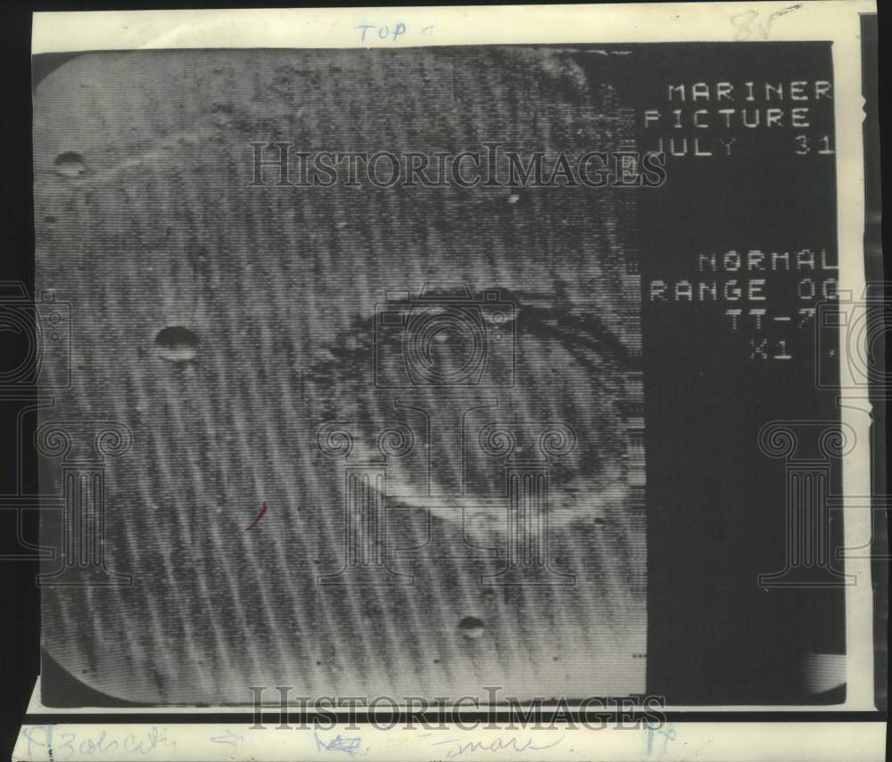 1969 Press Photo Terraced sided crater of Mars photographed by Mariner 6